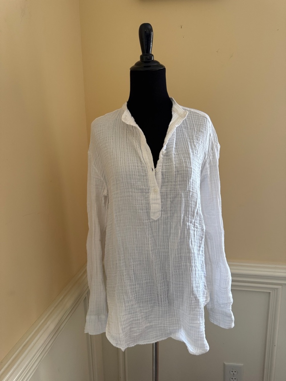 Lou & Grey White Gauze Button Henley Tunic Sz Medium